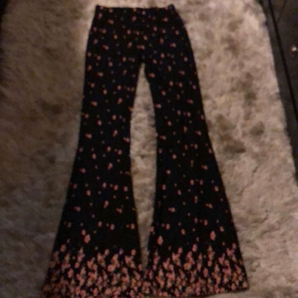 bell bottom leggings